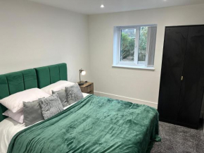 Cosy Long Eaton Flat Perfect for All Stays